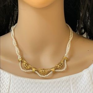 Gorgeous vintage necklace